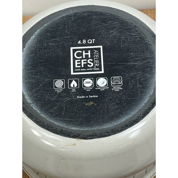 CHEFS ATELIER Light Grey 4.8 QT ENAMELED STEEL Pot “Faith in Food” Lid Cast - Picture 6 of 12